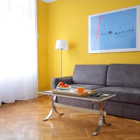 Centre Cosy Apartment *
